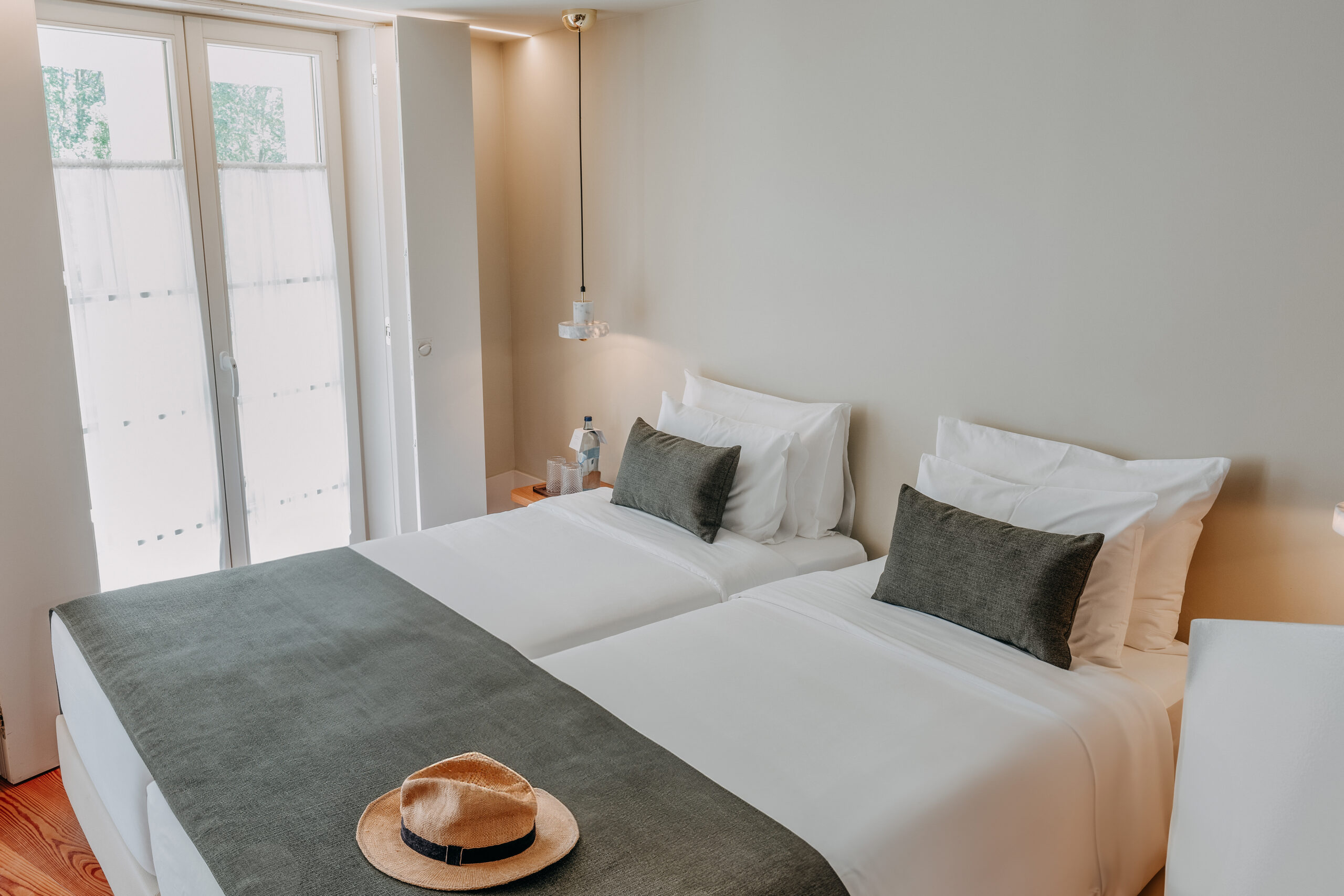 Alcino dos Reis Suite River View